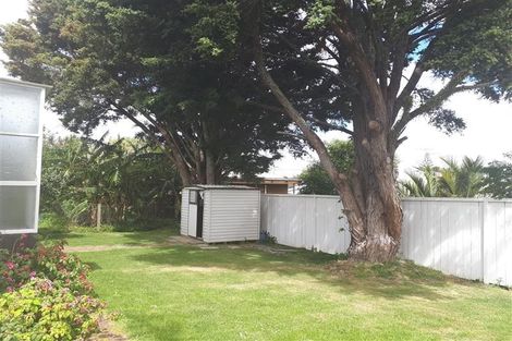 Photo of property in 2/290 Wairau Road, Glenfield, Auckland, 0629