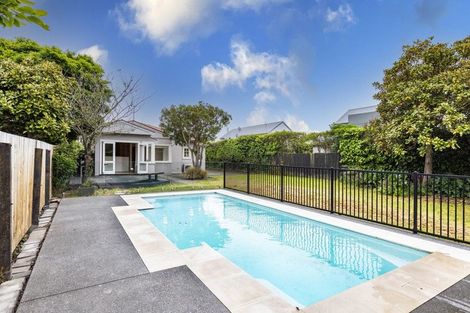 Photo of property in 160 Idris Road, Strowan, Christchurch, 8052