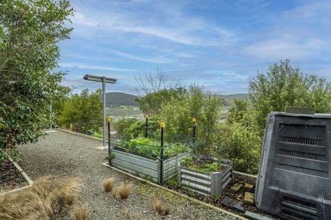 Photo of property in 9 Chastudon Place, Tawa, Wellington, 5028