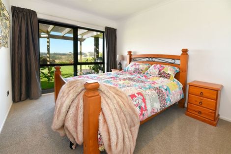 Photo of property in 240 Oyster Point Road, Kaukapakapa, Warkworth, 0984