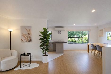 Photo of property in 49a Flaxdale Street, Birkdale, Auckland, 0626