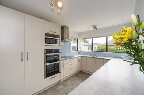Photo of property in 75 Geraldine Crescent, Cloverlea, Palmerston North, 4412