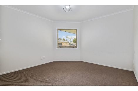 Photo of property in 23/64 Kawaha Point Road, Kawaha Point, Rotorua, 3010