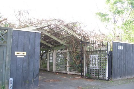 Photo of property in 383 Featherston Street, Palmerston North, 4414