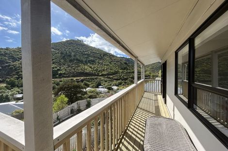 Photo of property in 1/67 Robinson Road, The Brook, Nelson, 7010