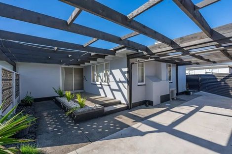 Photo of property in 1 Fleming Crescent, Maraenui, Napier, 4110