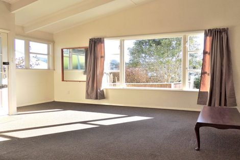 Photo of property in 5 Glen Alton Avenue, Paparangi, Wellington, 6037