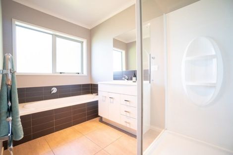 Photo of property in 265 Ngahere Park Road, Turitea, Palmerston North, 4472