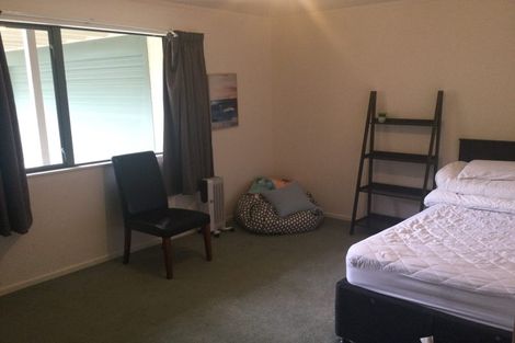 Photo of property in 2 Southleigh, Raumati South, Paraparaumu, 5032