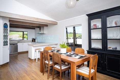 Photo of property in 68 Harper Road, Waimarama, Havelock North, 4294