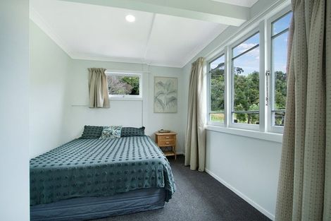 Photo of property in 12 Mildon Road, Waitakere, Auckland, 0782