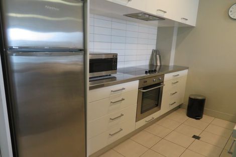 Photo of property in The Capital, 2/370 Oriental Parade, Oriental Bay, Wellington, 6011