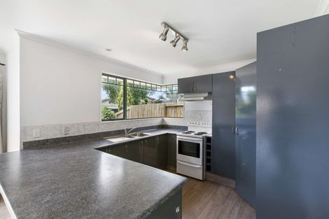 Photo of property in 27 Corinth Grove, Papamoa Beach, Papamoa, 3118