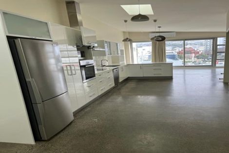 Photo of property in 5/25 Home Street, Mount Victoria, Wellington, 6011
