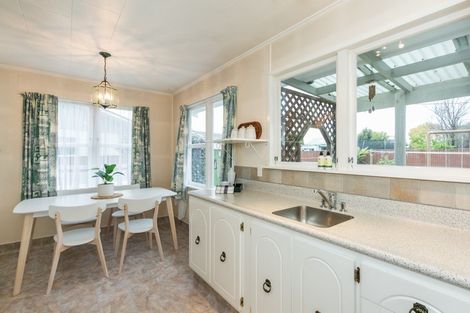 Photo of property in 32 Plunket Street, Tamatea, Napier, 4112