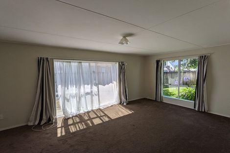 Photo of property in 15 Stirling Street, Levin, 5510
