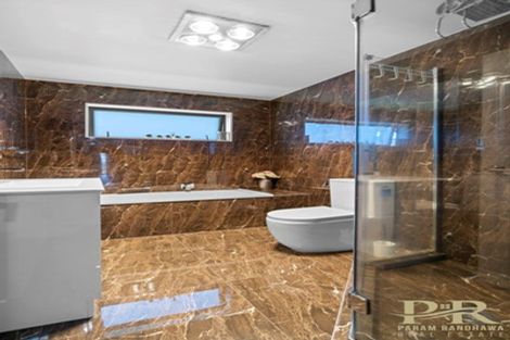 Photo of property in 11 Koroheke Road, Takanini, 2110