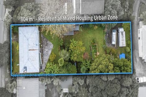 Photo of property in 4 Sunnyside Road, Sunnyvale, Auckland, 0612
