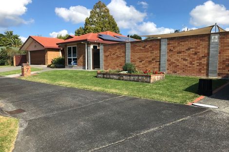 Photo of property in 7 Coupland Court, Glendene, Auckland, 0602