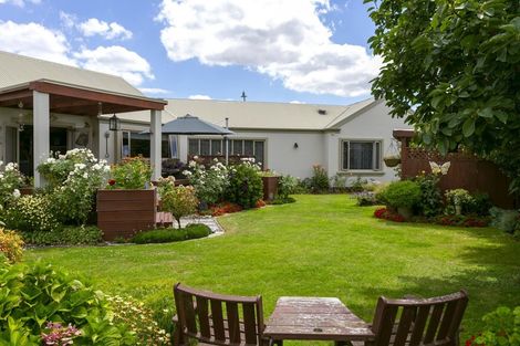 Photo of property in 2 Vaucluse Drive, Nukuhau, Taupo, 3330