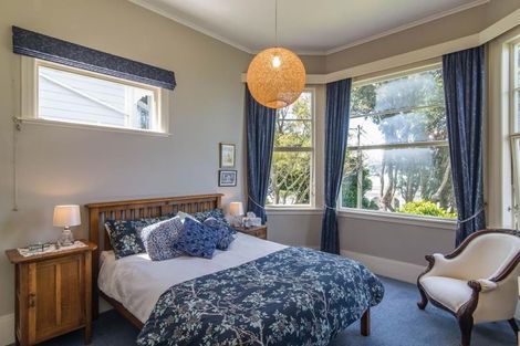 Photo of property in 66 Queens Drive, Lyall Bay, Wellington, 6022