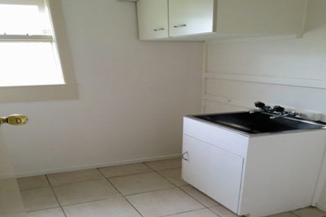 Photo of property in 1/78 Seaview Road, Castor Bay, Auckland, 0620