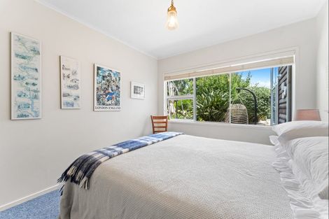 Photo of property in 9 Grand View Road, Leigh, 0985