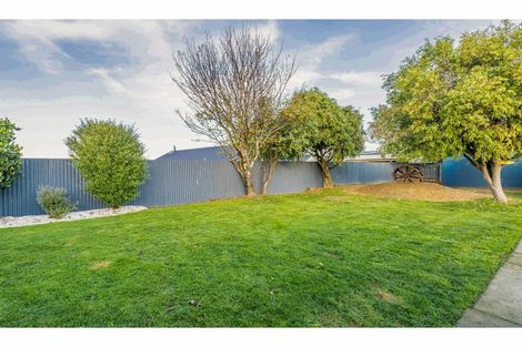 Photo of property in 74 Dalry Street, Wallacetown, 9816