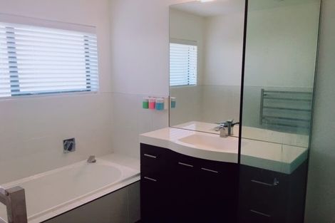 Photo of property in 37 Rochester Crescent, Somerville, Auckland, 2014