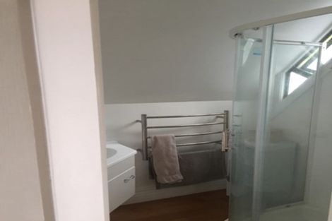 Photo of property in 2/168 Tinakori Road, Thorndon, Wellington, 6011