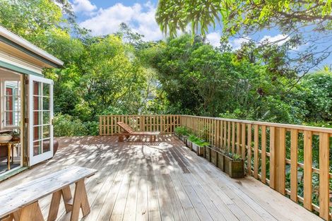 Photo of property in 44 Gordon Road, Plimmerton, Porirua, 5026