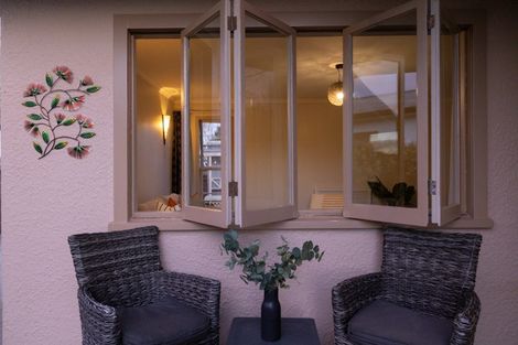 Photo of property in 25 Winston Avenue, Hokowhitu, Palmerston North, 4410