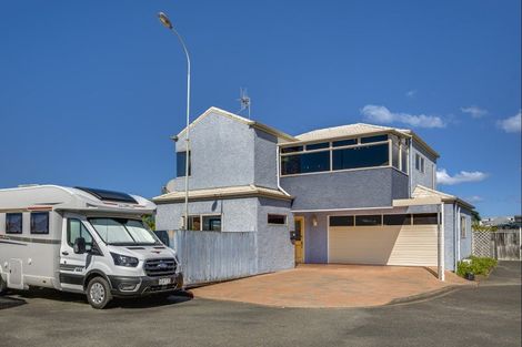 Photo of property in 14/182 Charles Street, Westshore, Napier, 4110
