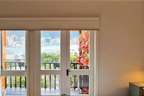 Photo of property in 5 Mcintyre Avenue, Mount Victoria, Wellington, 6011