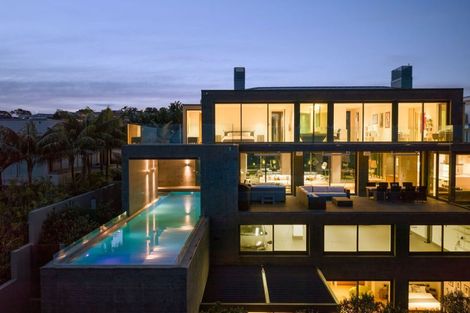 Photo of property in 41 Beach Road, Castor Bay, Auckland, 0620