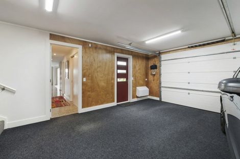 Photo of property in 5 Azalea Lane, Waipahihi, Taupo, 3330