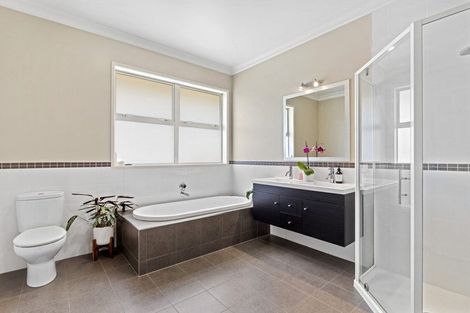 Photo of property in 163e West Road, Kaukapakapa, 0873