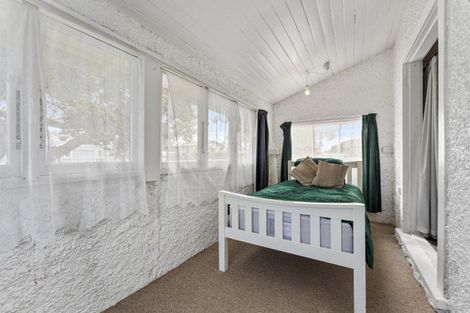 Photo of property in 28 Kawatiri Avenue, Gonville, Whanganui, 4501