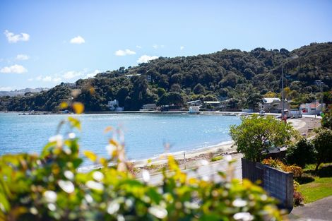 Photo of property in 1a Gill Road, Lowry Bay, Lower Hutt, 5013