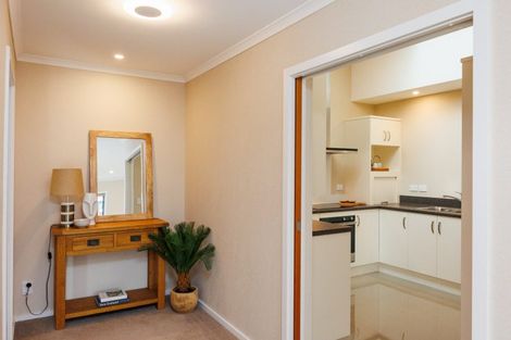 Photo of property in 18 Thomson Street, West End, Palmerston North, 4412