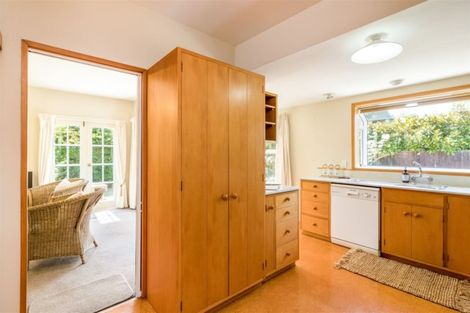 Photo of property in 6 Thornycroft Street, Fendalton, Christchurch, 8052