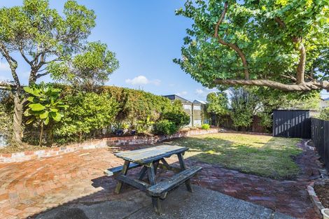 Photo of property in 33 Normanby Street, Newtown, Wellington, 6021