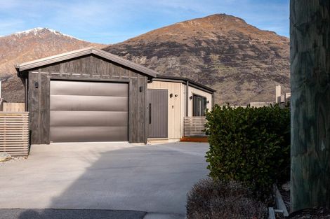 Photo of property in 9 Clover Lane, Lake Hayes, Queenstown, 9304