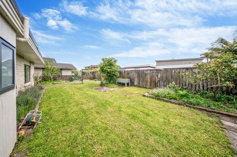 Photo of property in 8 Indus Place, Half Moon Bay, Auckland, 2012