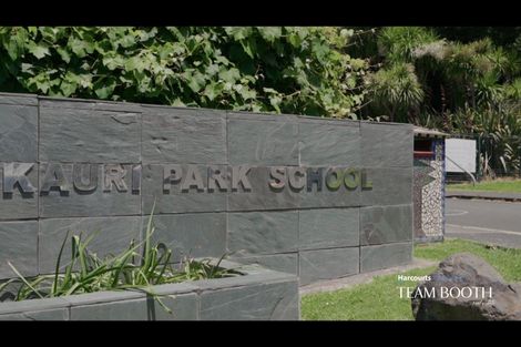 Photo of property in 2/22 Rangatira Road, Birkenhead, Auckland, 0626