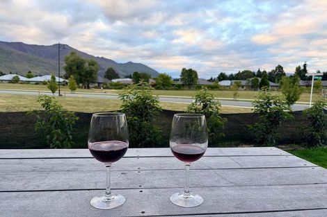 Photo of property in 42 Avalon Station Drive, Wanaka, 9305