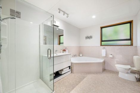 Photo of property in 5 Milton Terrace, Picton, 7220