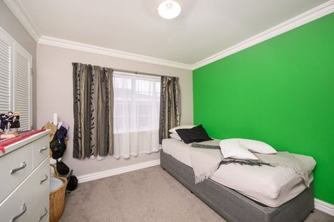 Photo of property in 6 Grange Place, Milson, Palmerston North, 4414