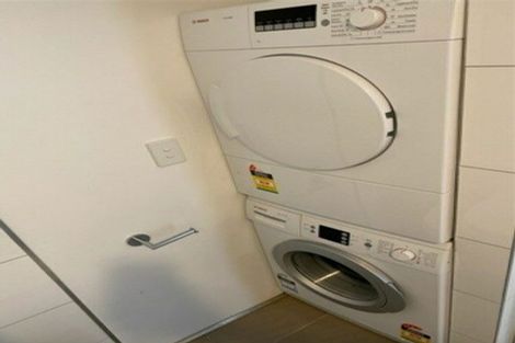 Photo of property in Apollo Apartments, 201/46 Rosedale Road, Rosedale, Auckland, 0632