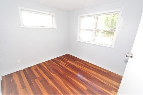 Photo of property in 2/2 Hinau Street, New Lynn, Auckland, 0600